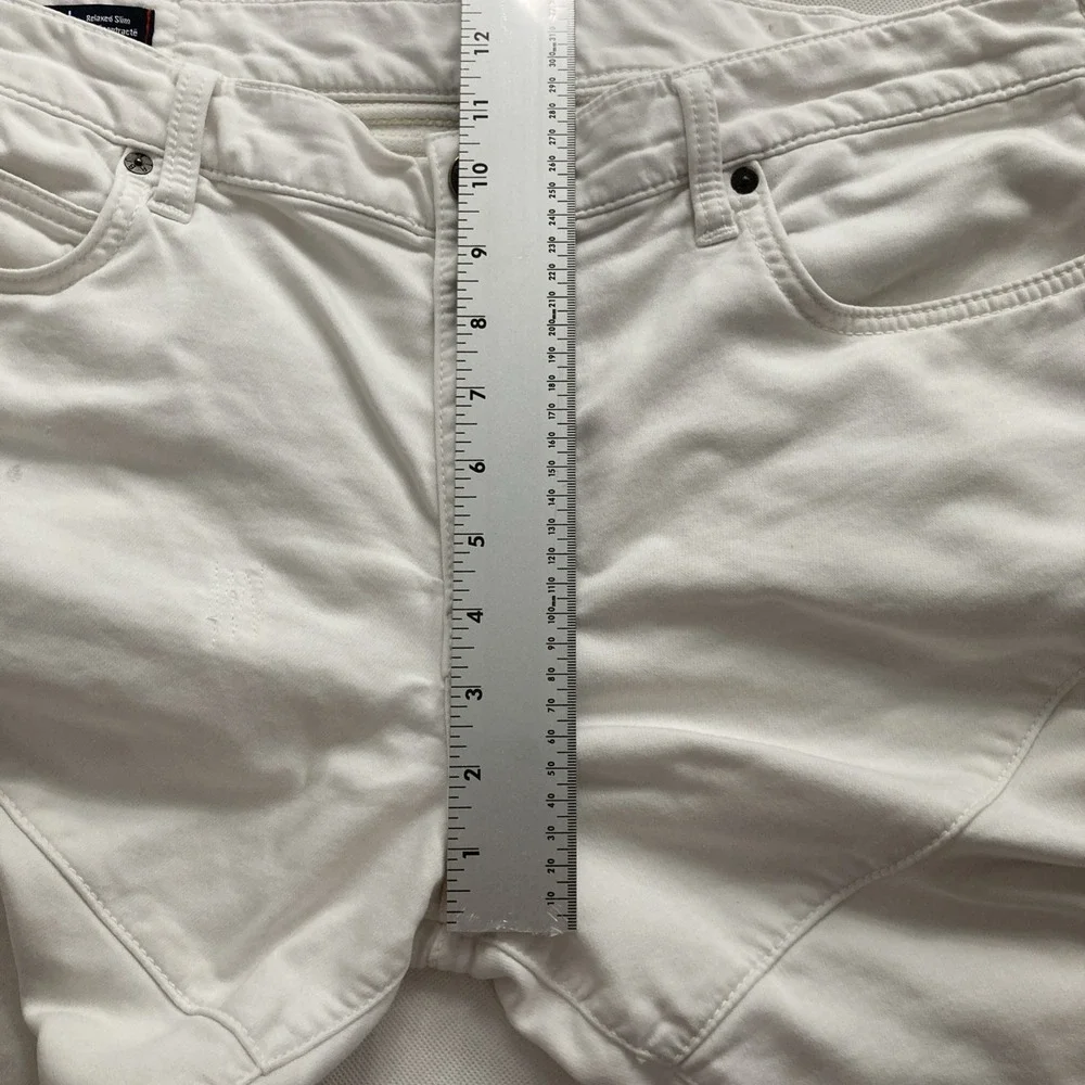 True Religion Geno Distressed Denim Cut-Off Moto Shorts White Relaxed Slim Sz 34